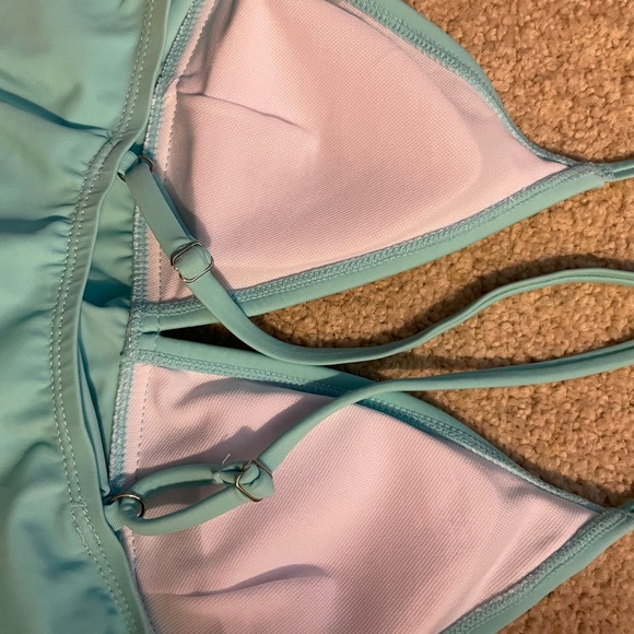 NWOT Floral Ruffled Crisscross Strap Bikini. Small.🌸 - Picture 7 of 16